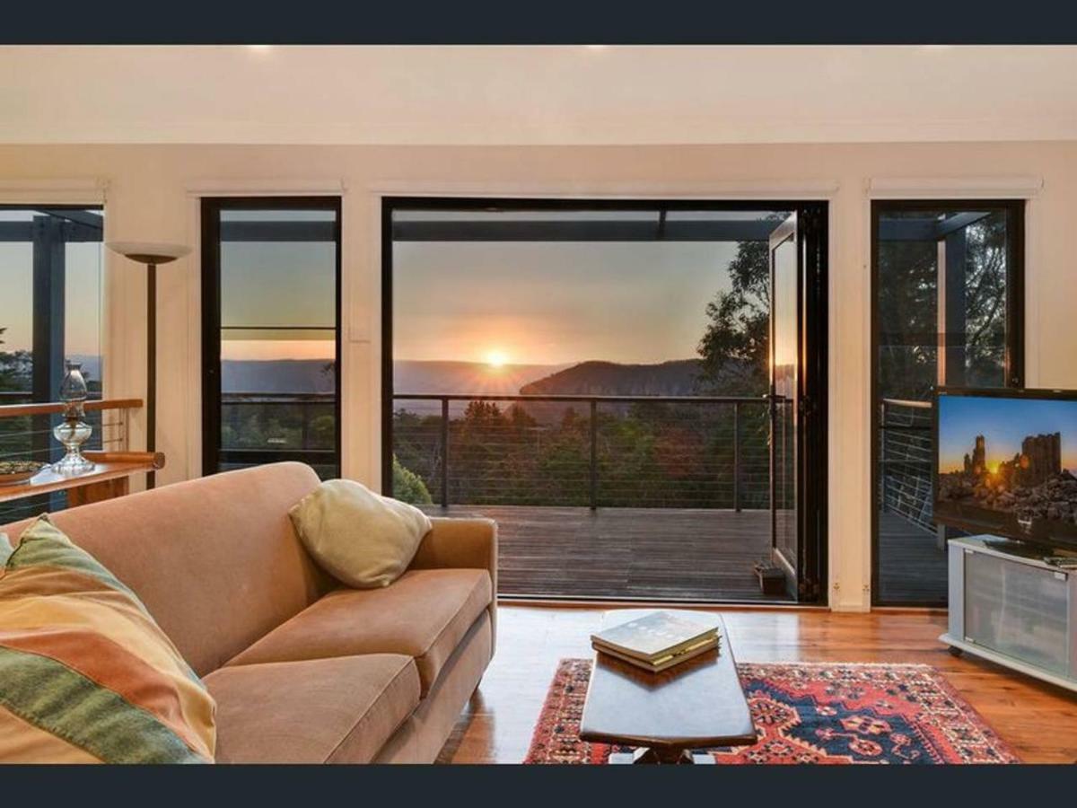Narrow Neck Views - Peaceful 4 Bedroom Home With Stunning Views! Katoomba Exterior photo